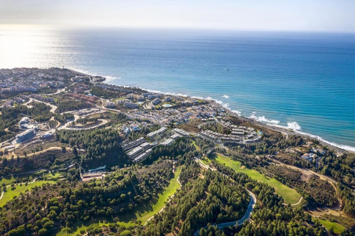 New build, 3 bedroom, 3 bathroom town house in Mijas