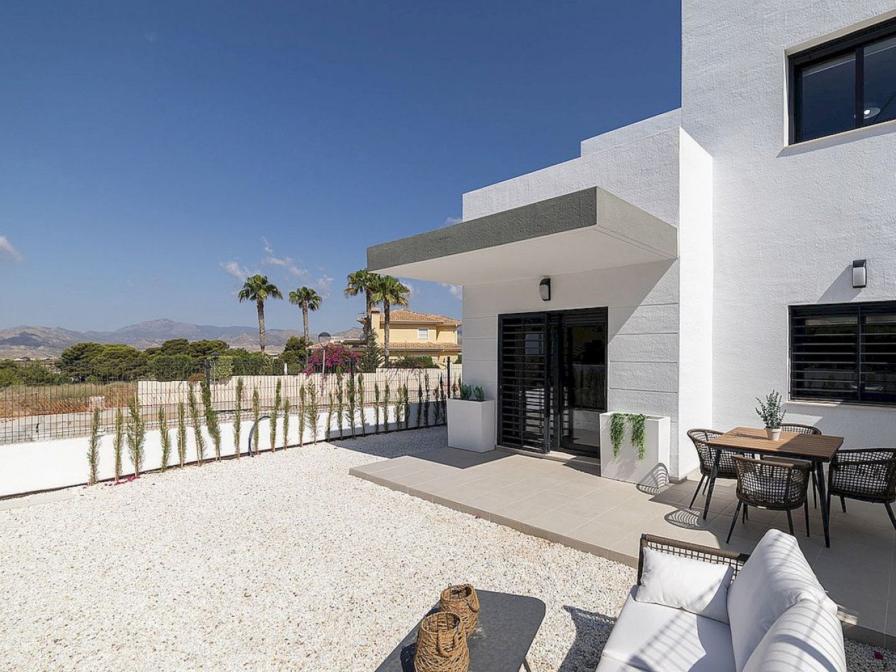 Fantastische Neubau-Doppelhaushälften auf großen Grundstücken