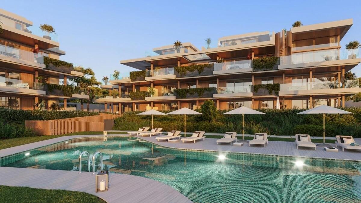 Estepona: New build, 3 bedroom, 3 bathroom ground floor apartment in Estepona 