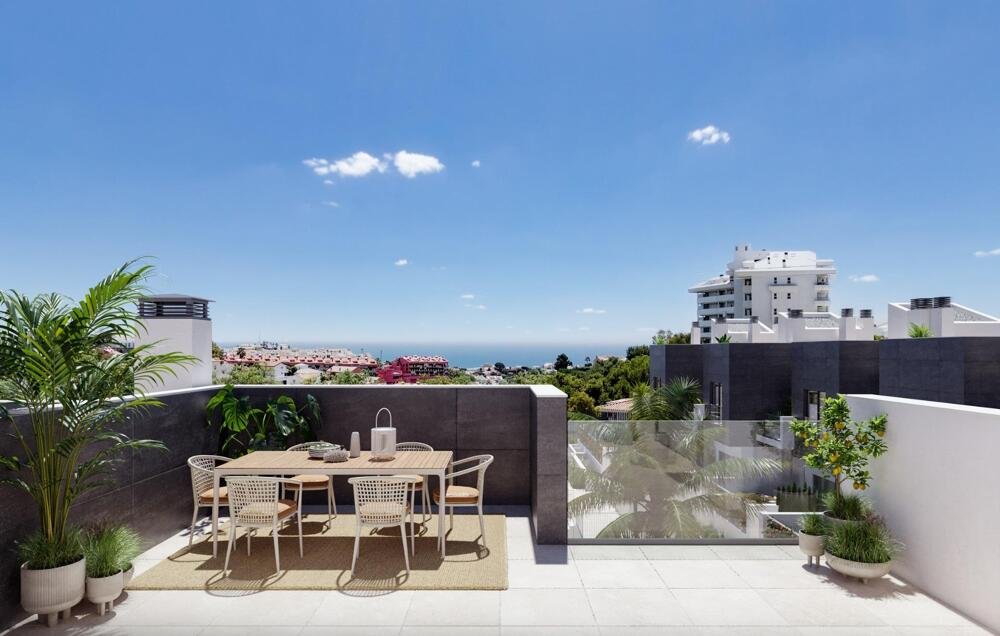 3-Bed Modern Townhouses with Sea Views in Fuengirola