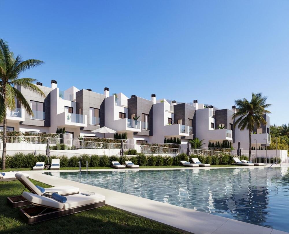 3-Bed Modern Townhouses with Sea Views in Fuengirola