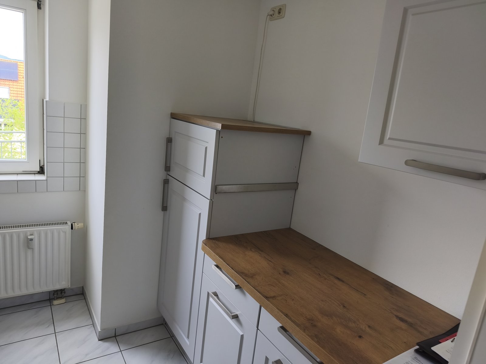 SOFORT: Moderne, helle 2-Zimmer-Wohnung mit kompletter Einbau-Küche