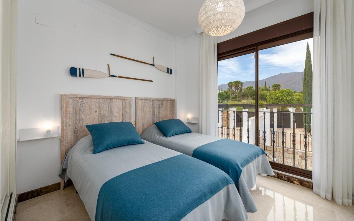 New build, 3 bedroom, 2 bathroom Villa in Estepona