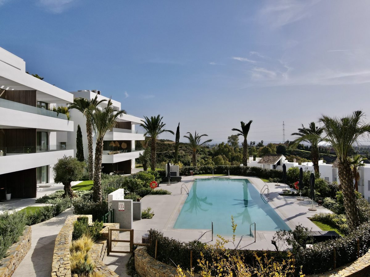 3-Bed High End Apartment Benahavis 