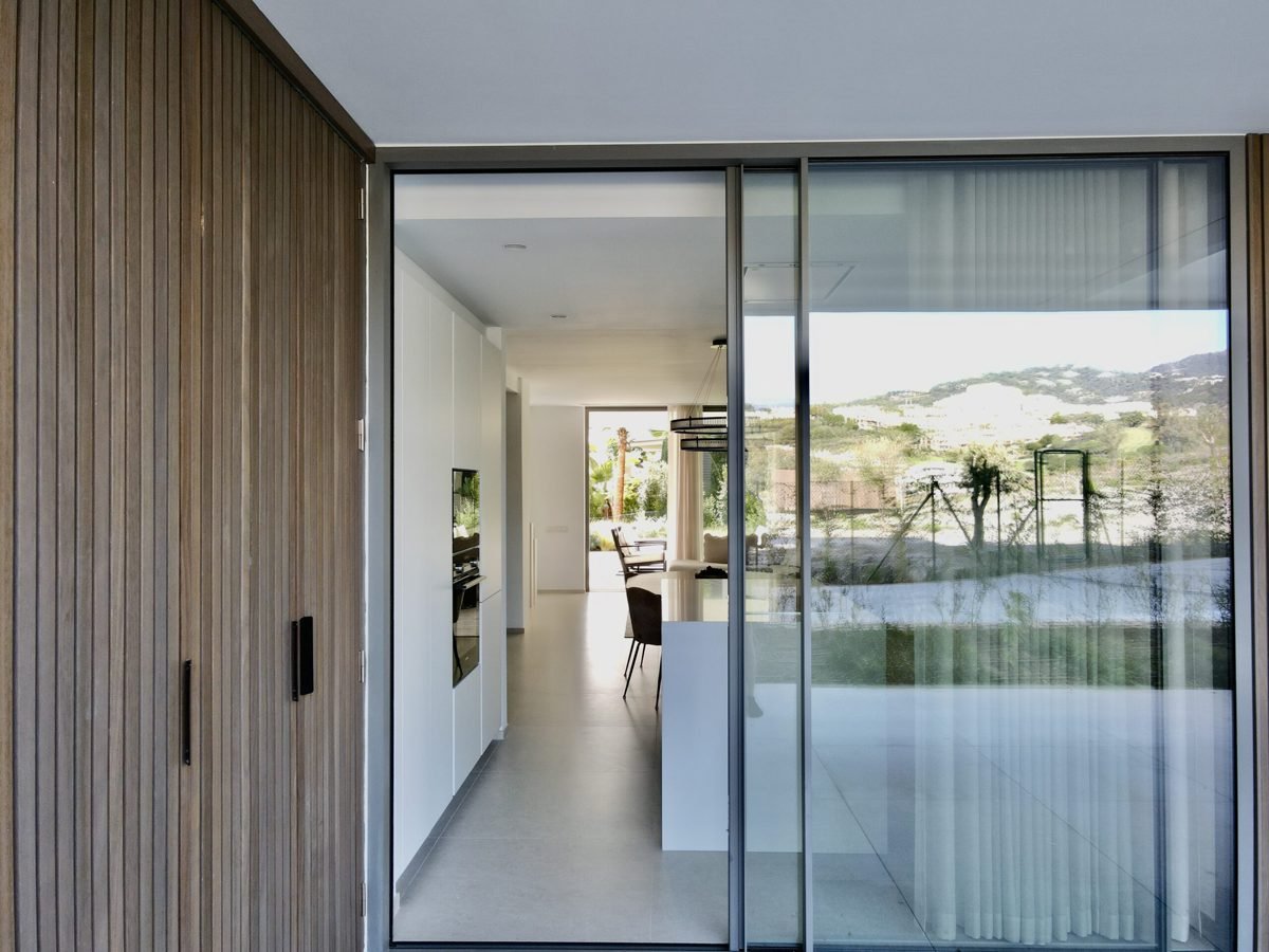 3-Bed High End Apartment Benahavis 