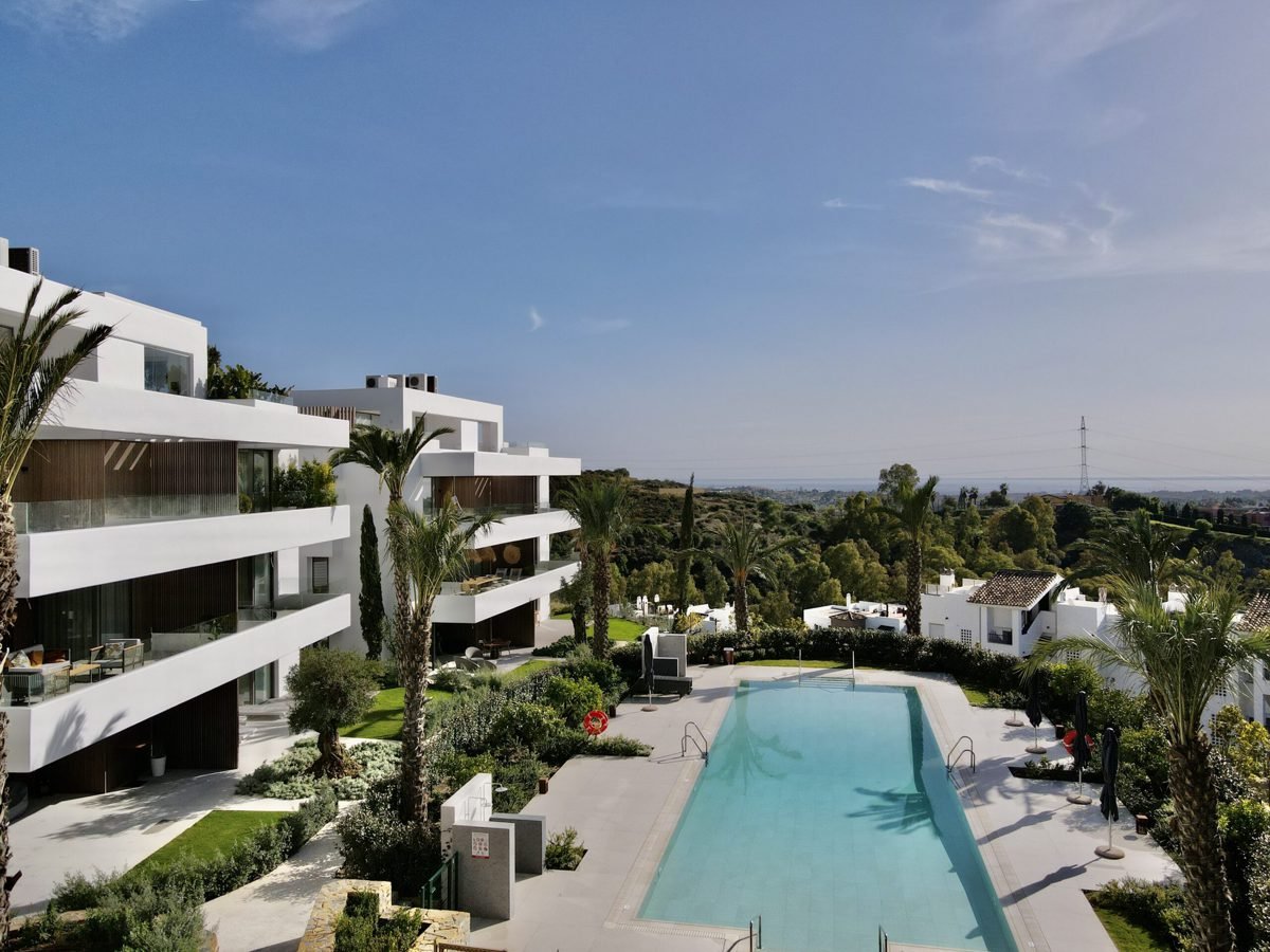 3-Bed High End Apartment Benahavis 
