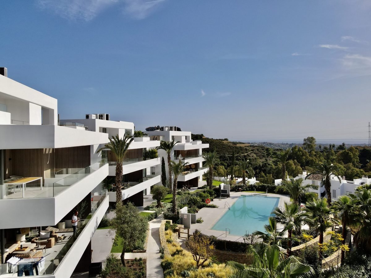 3-Bed High End Apartment Benahavis 