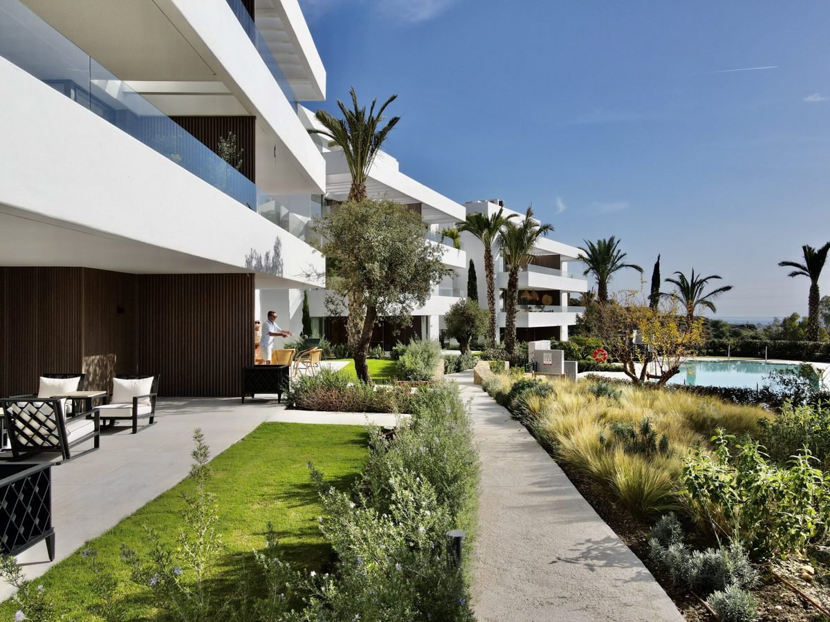 3-Bed High End Apartment Benahavis 