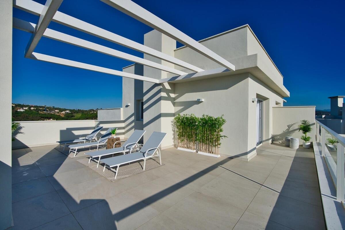 New build, 3 bedroom, 2 bathroom apartment in Sotogrande