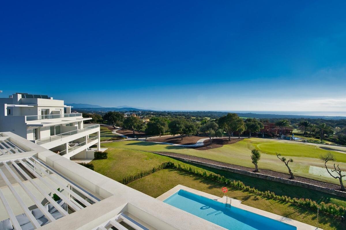 New build, 3 bedroom, 2 bathroom apartment in Sotogrande