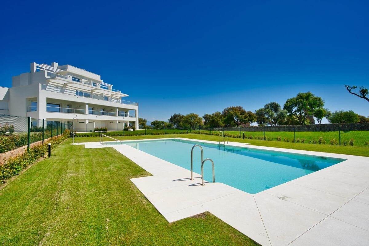 New build, 3 bedroom, 2 bathroom apartment in Sotogrande