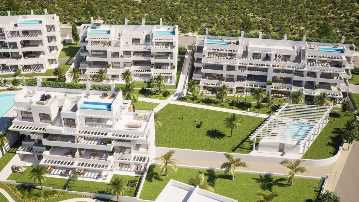 New build, 3 bedroom, 2 bathroom apartment in Estepona