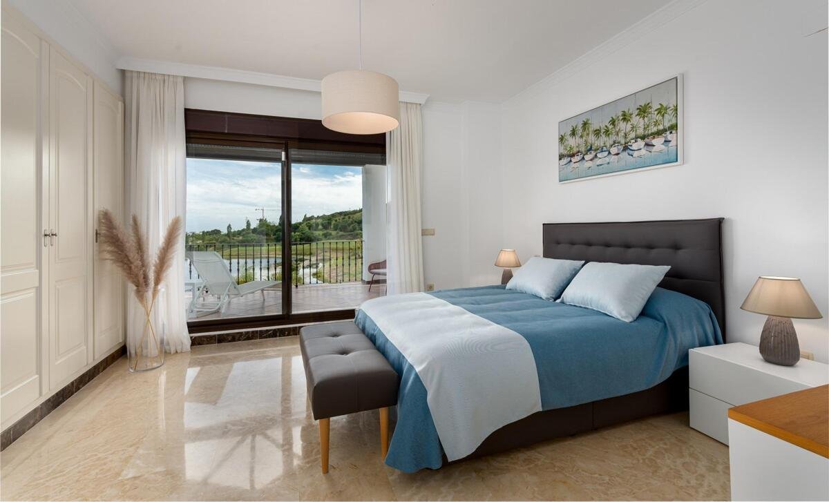4-bedroom Semidetached Golf Villas in Estepona