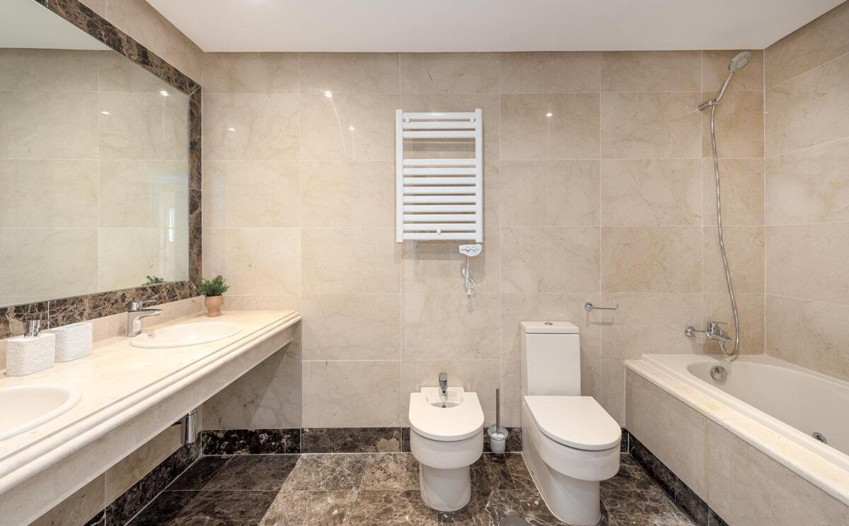 4-bedroom Semidetached Golf Villas in Estepona