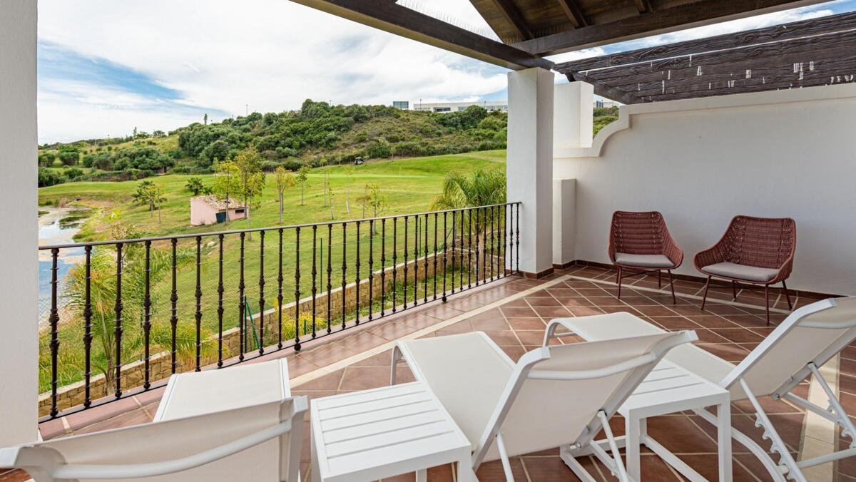 4-bedroom Semidetached Golf Villas in Estepona