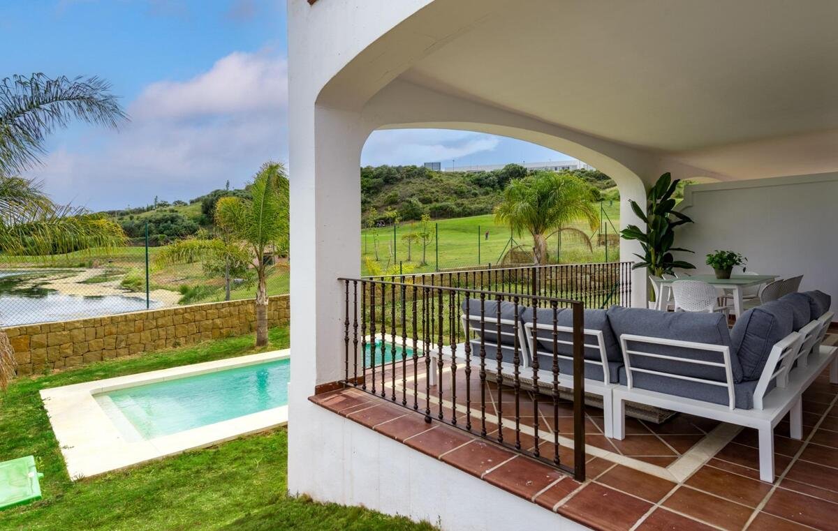 4-bedroom Semidetached Golf Villas in Estepona