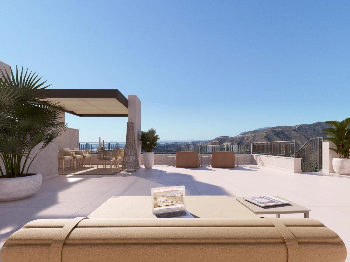 3-Bedroom Penthouses with Sea View in Istán