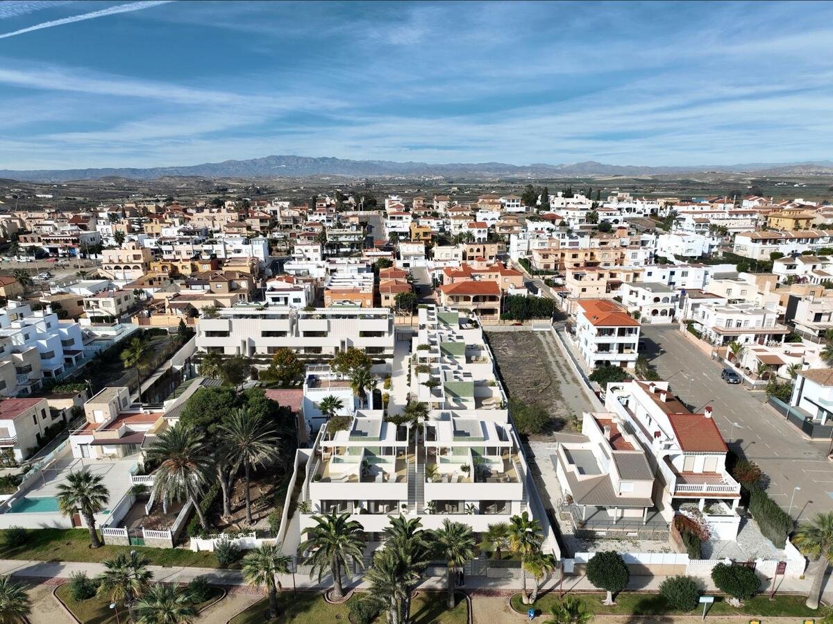 New build, 3 bedroom, 2 bathroom penthouse in Vera Playa