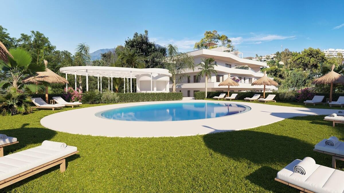 New build, 4 bedroom, 2 bathroom penthouse in Estepona