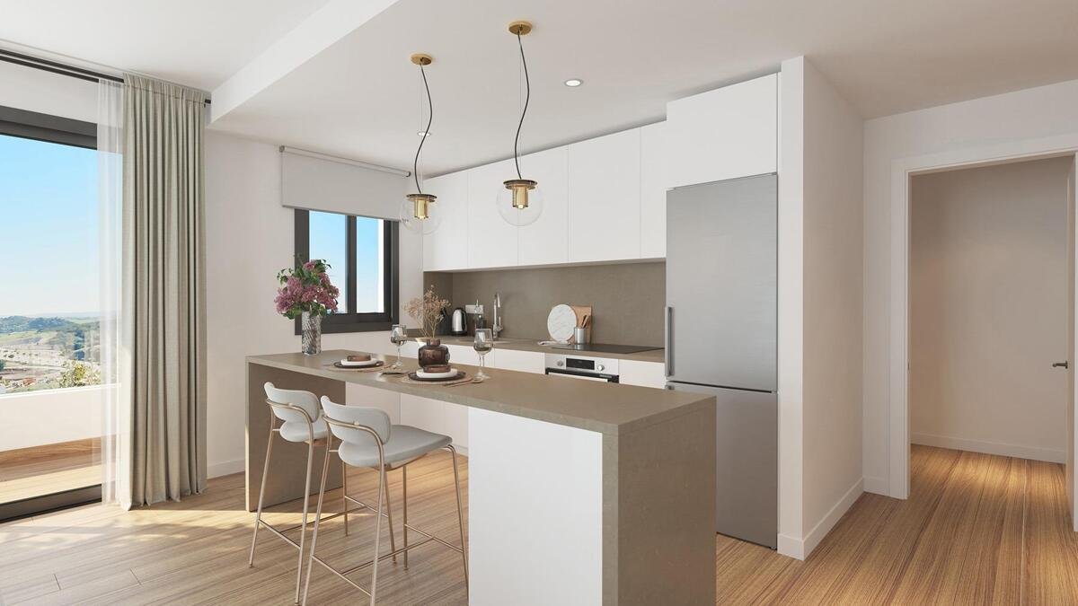 New build, 4 bedroom, 2 bathroom penthouse in Estepona