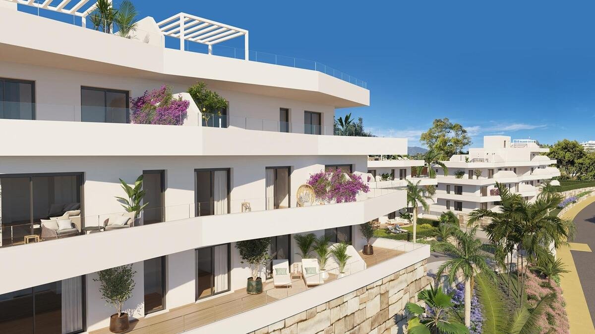 New build, 4 bedroom, 2 bathroom penthouse in Estepona