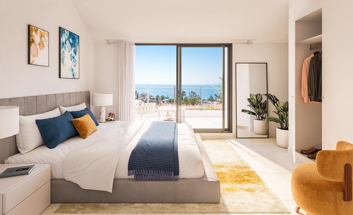 New build, 3 bedroom, 2 bathroom town house in Benalmádena