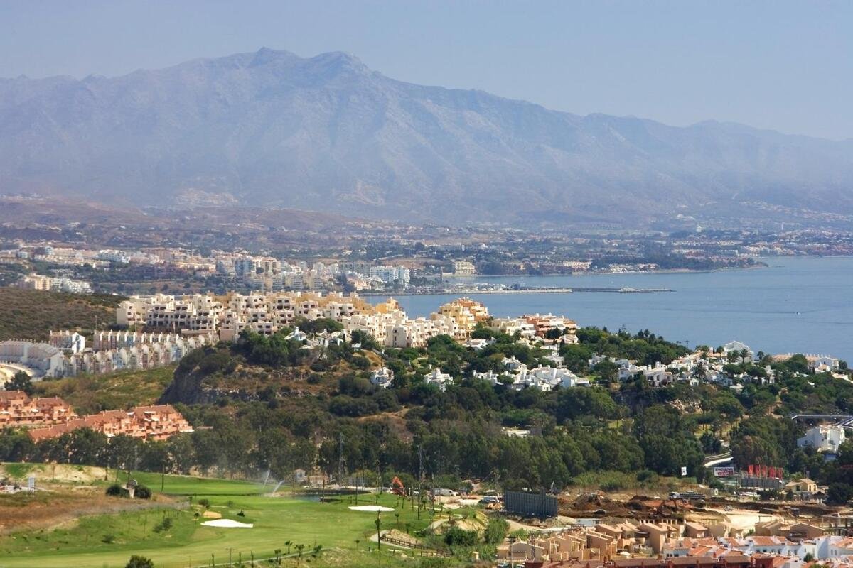 New build, 3 bedroom, 2 bathroom Penthouse in San Luis de Sabinillas