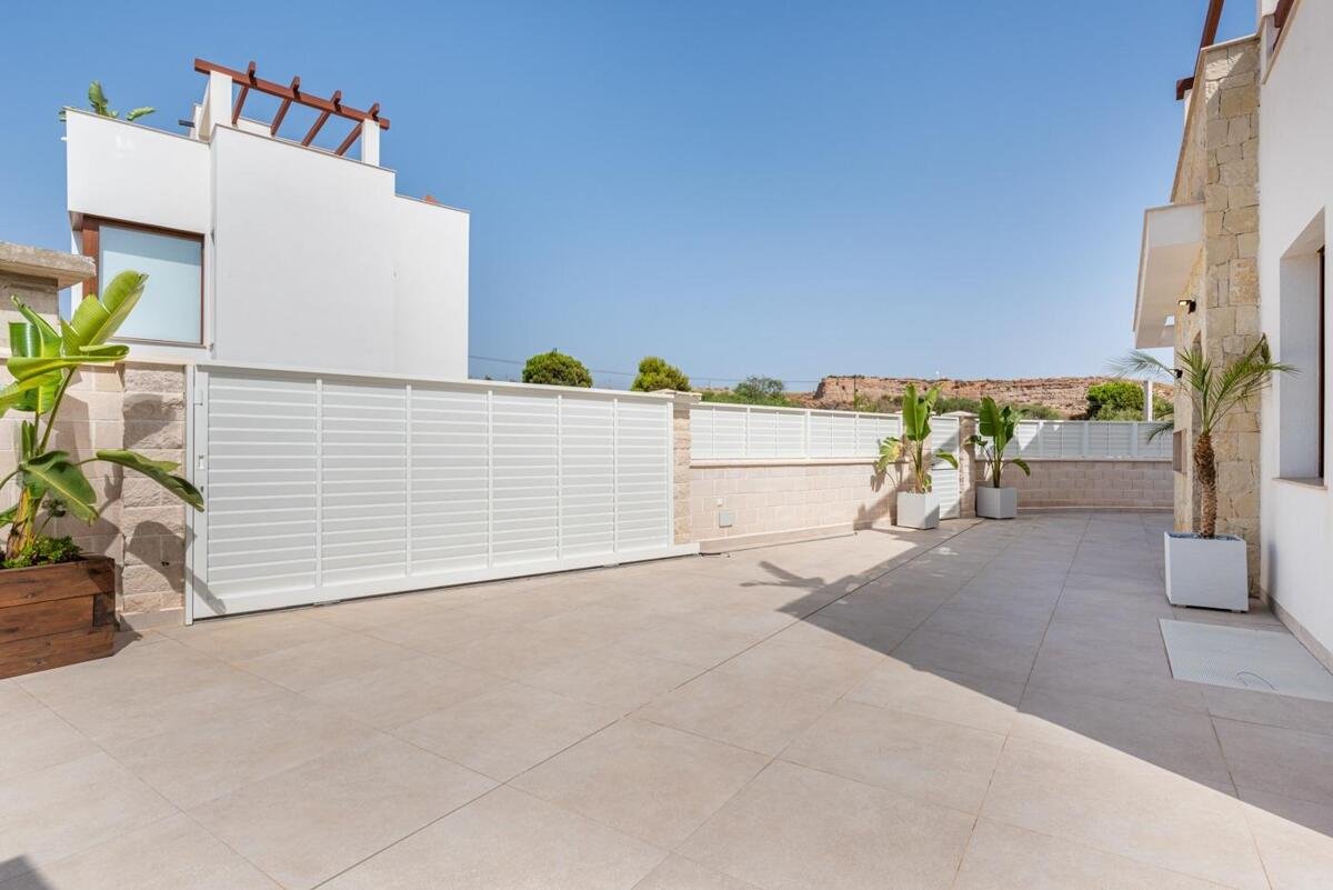 New build, 2 bedroom, 2 bathroom villa in Vera