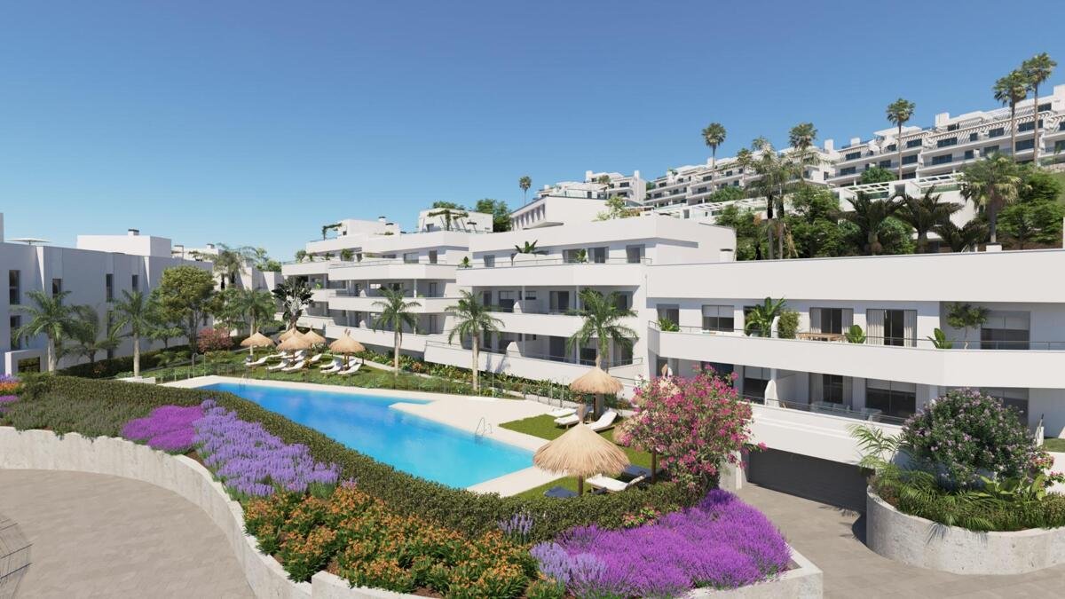 New build, 2 bedroom, 2 bathroom town house in Estepona