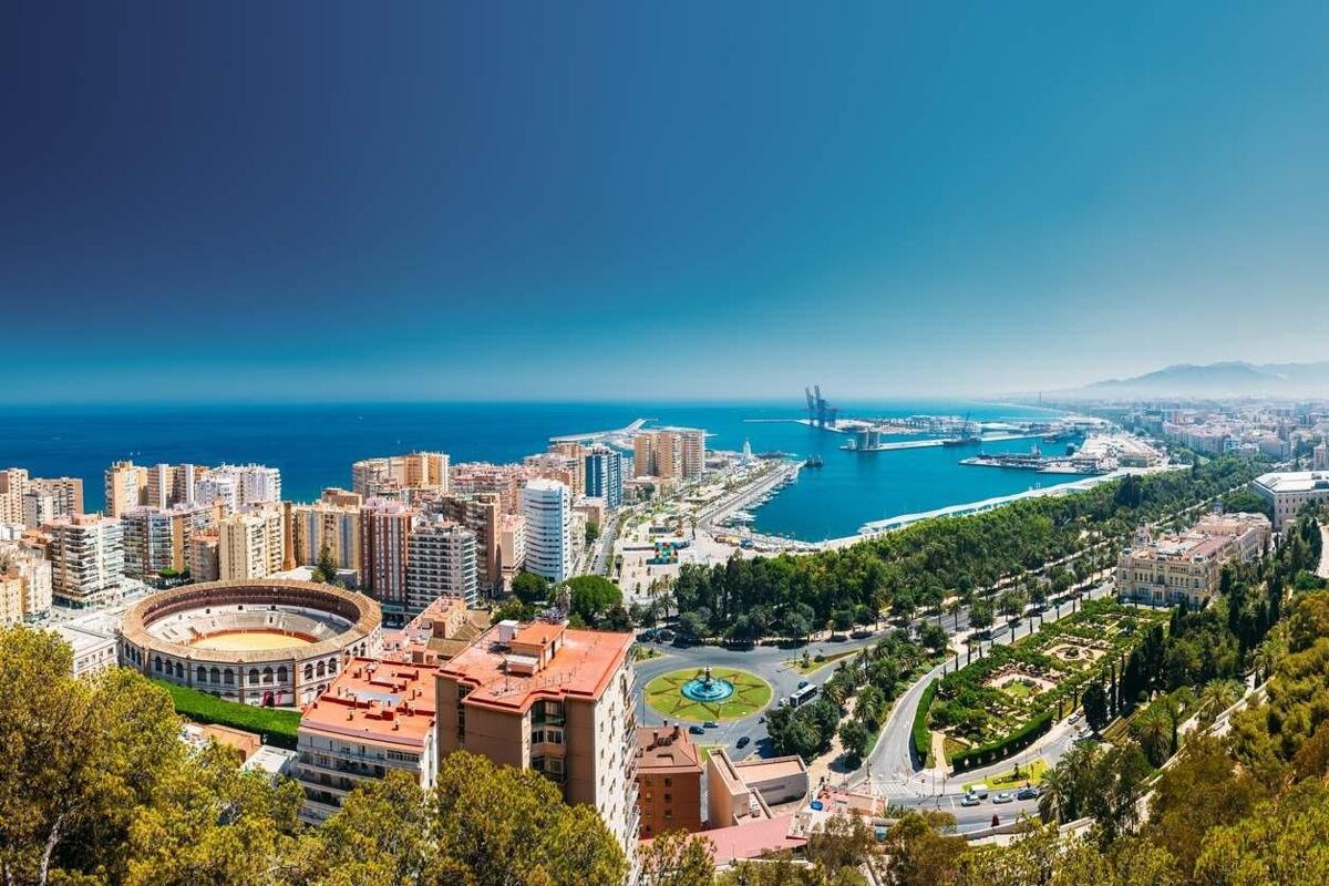 New build, 4 bedroom, 2 bathroom penthouse in Málaga