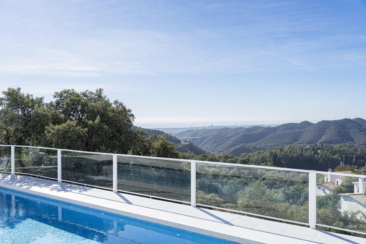 New build, 1 bedroom, 2 bathroom Apartment in Istán