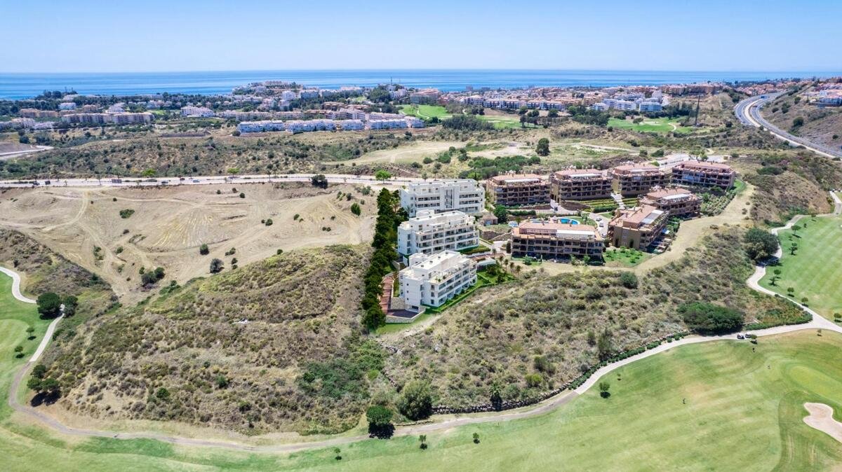 New build, 2 bedroom, 2 bathroom Apartment and Penthouse in Mijas
