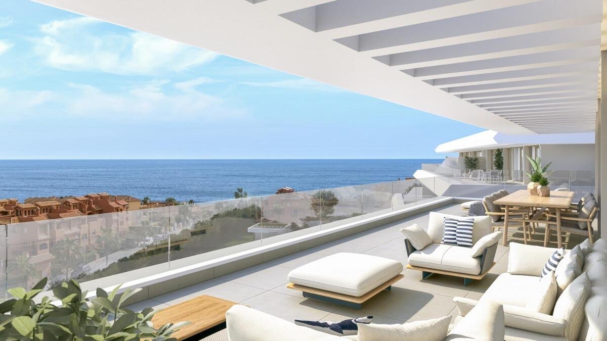New build, 3 bedroom, 2 bathroom apartment in Estepona