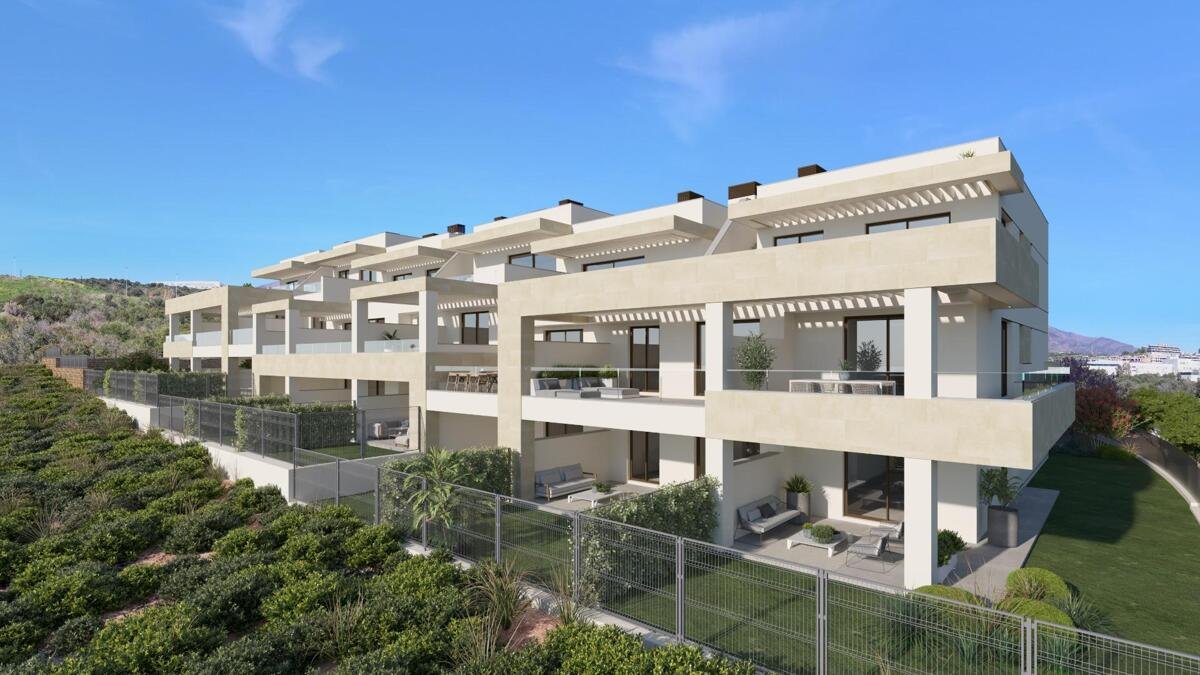 New build, 2 bedroom, 2 bathroom apartment in Estepona