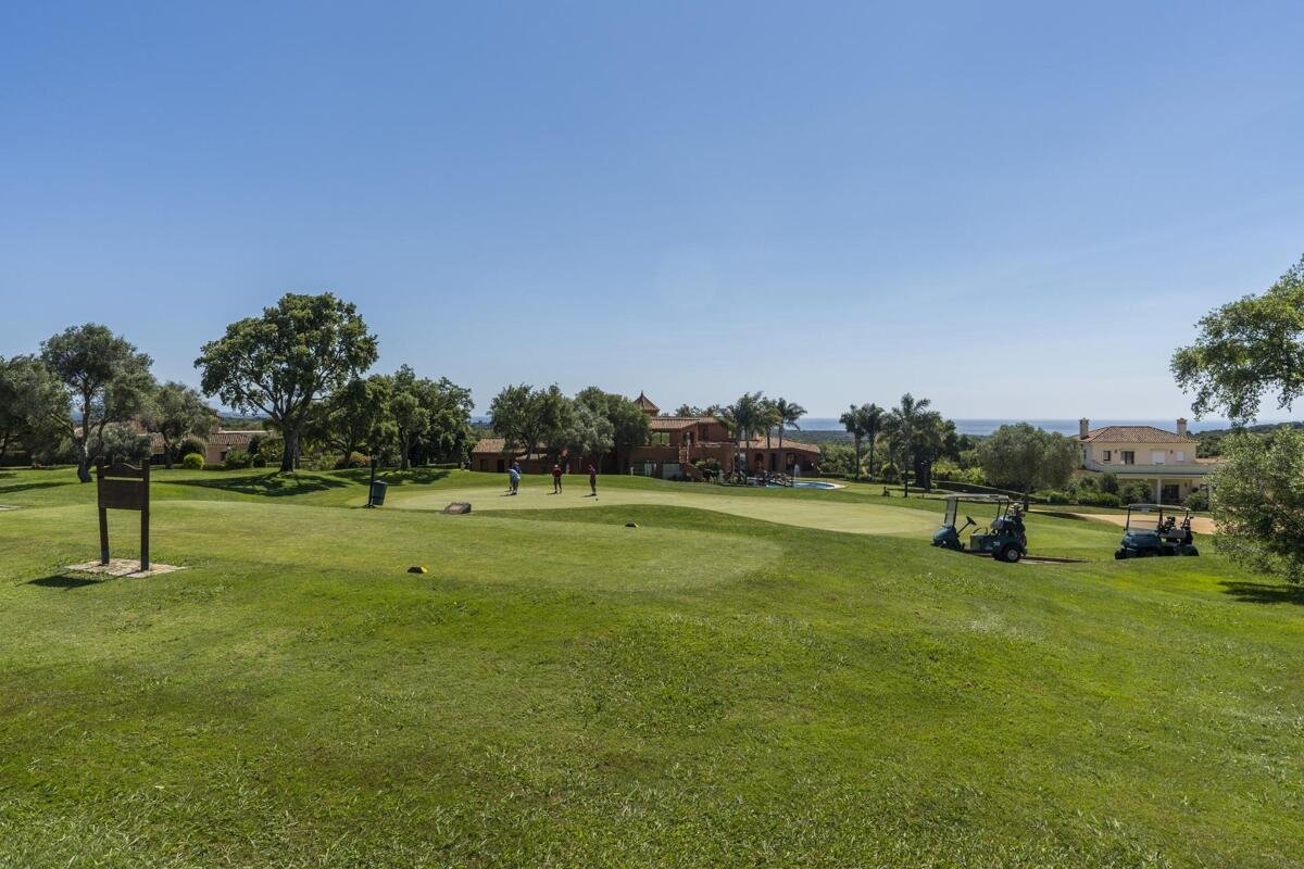 New build, 3 bedroom, 2 bathroom apartment in Sotogrande
