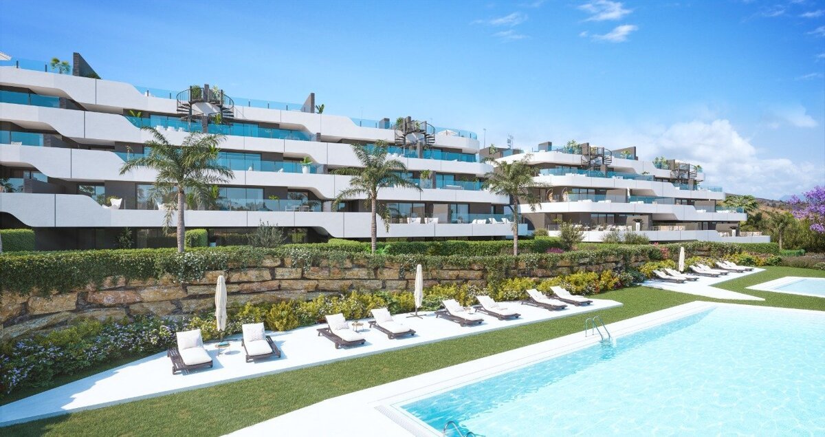 New build, 3 bedroom, 2 bathroom apartment in Estepona