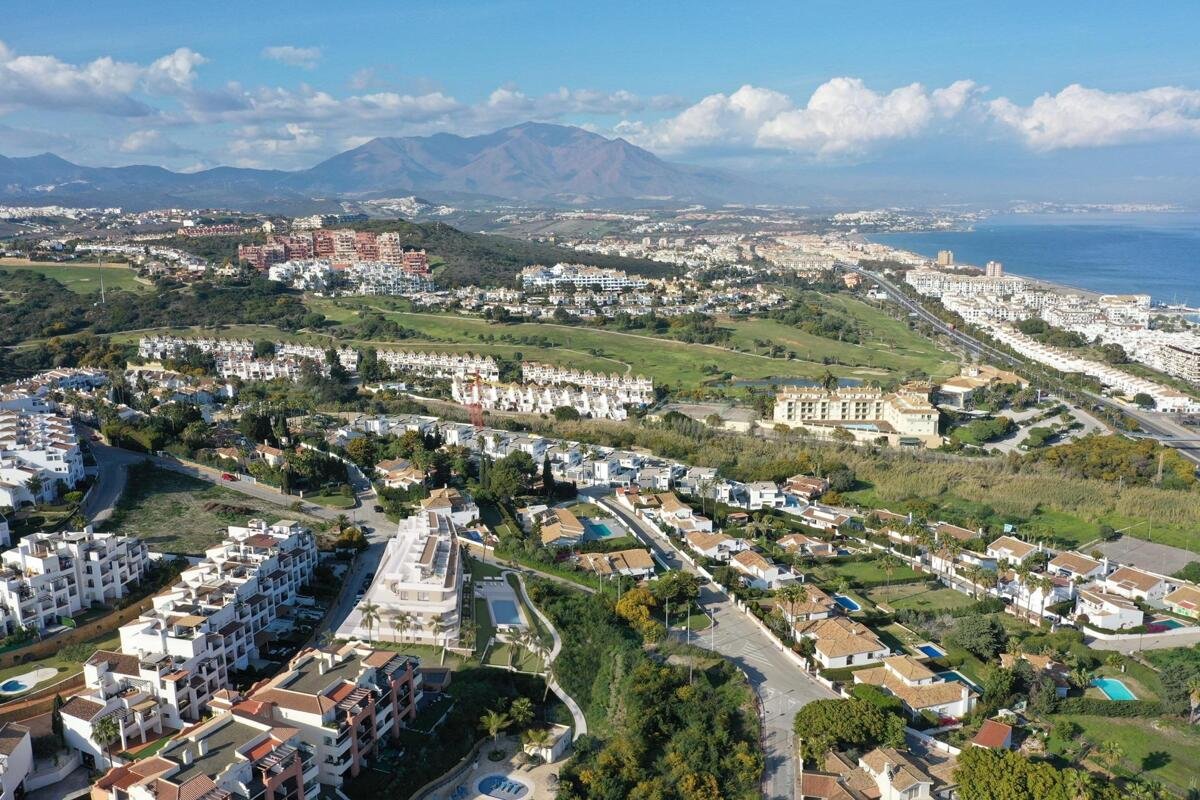 New build, 3 bedroom, 2 bathroom ground floor apartment in Manilva