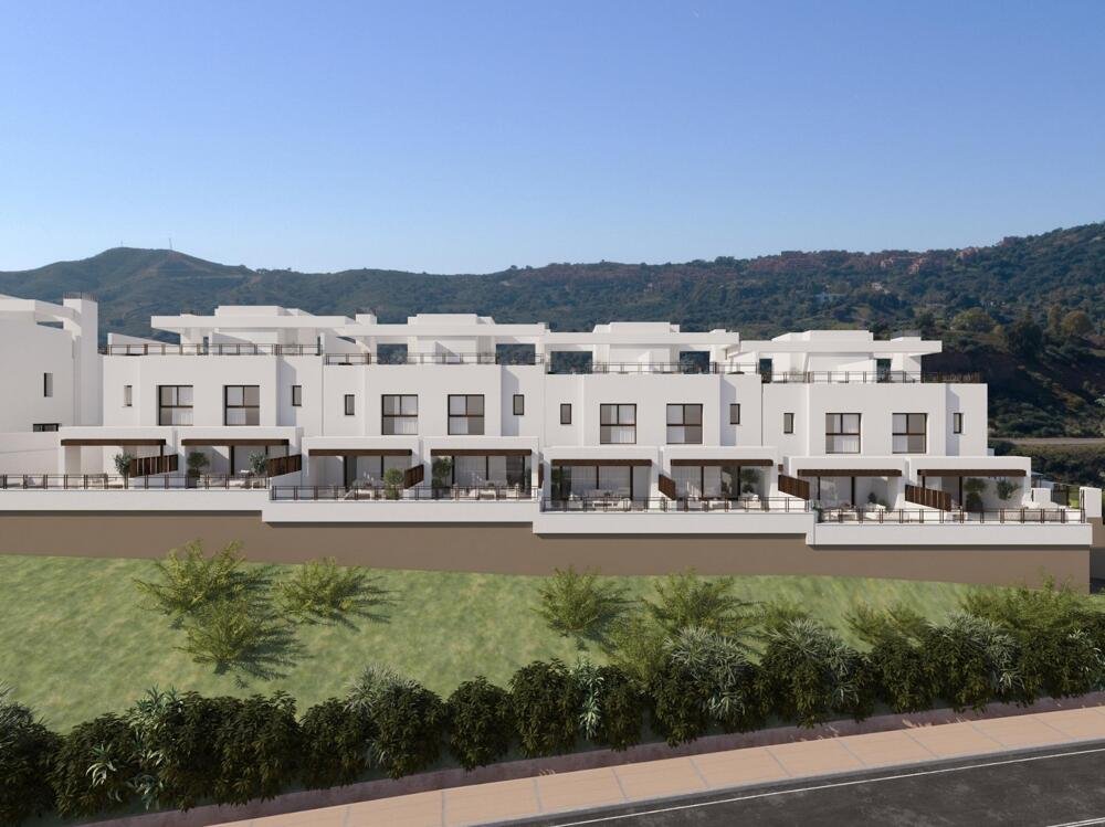 New build, 3 bedroom, 2 bathroom town house in Mijas