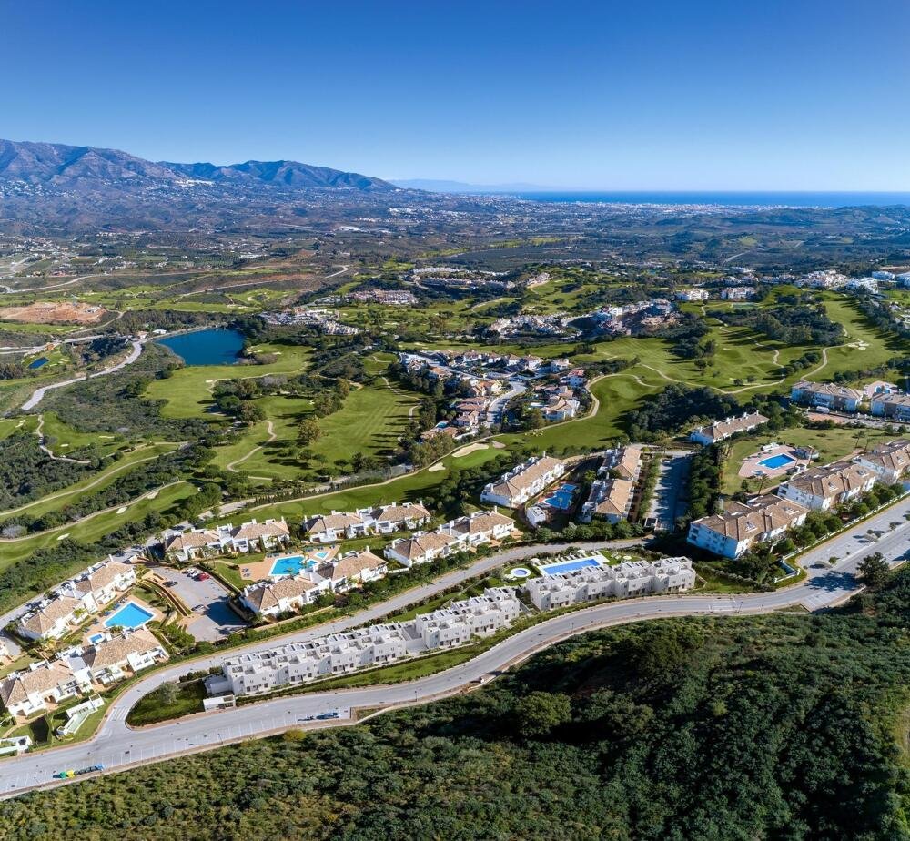 New build, 3 bedroom, 2 bathroom town house in Mijas