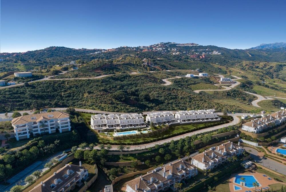 New build, 3 bedroom, 2 bathroom town house in Mijas