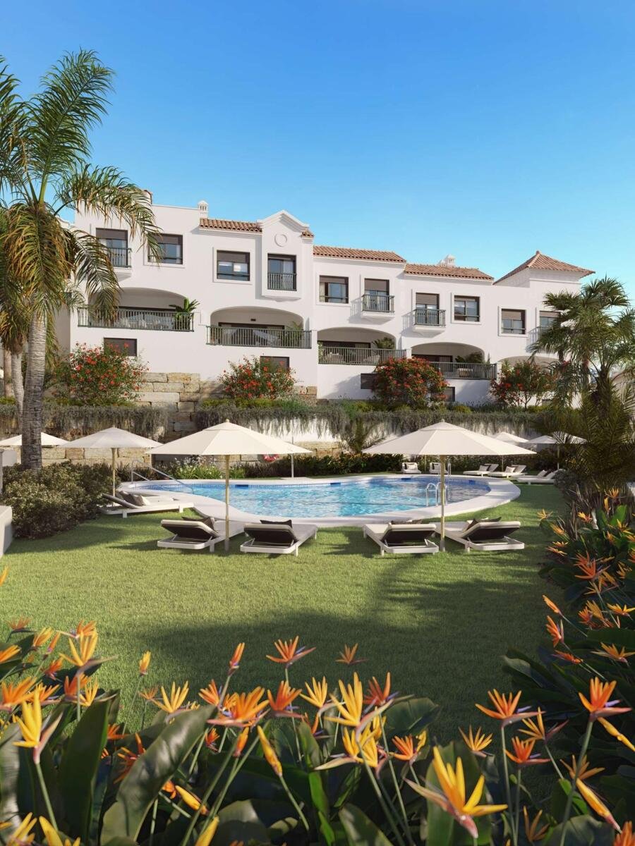 Modern 3-Bedroom Townhouses with Sea Views in Estepona