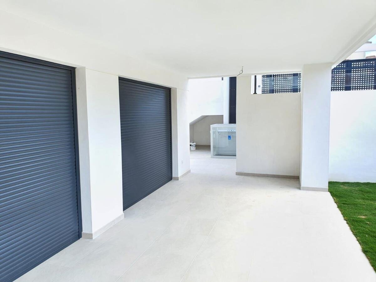 New build, 4 bedroom, 3 bathroom villa in Manilva