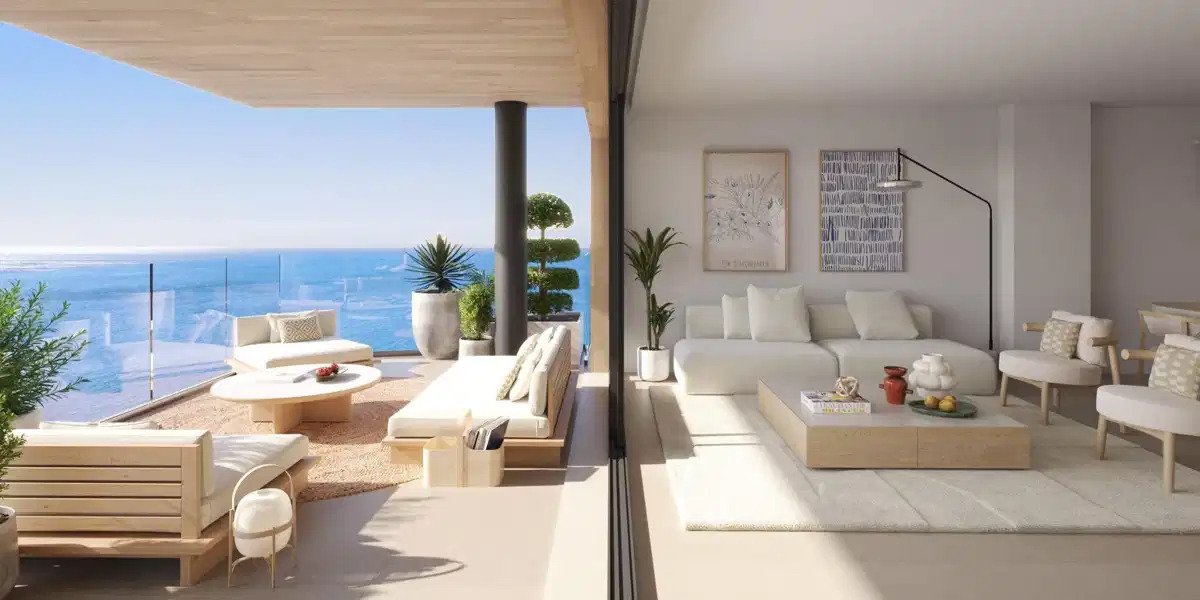 2-Bedroom, 2-Bathroom Apartment with Panoramic Sea Views in Carvajal, Fuengirola