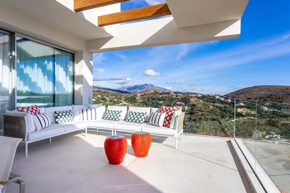 2-Bedroom, 2-Bathroom Apartment in Prestigious Marbella Club Golf Resort
