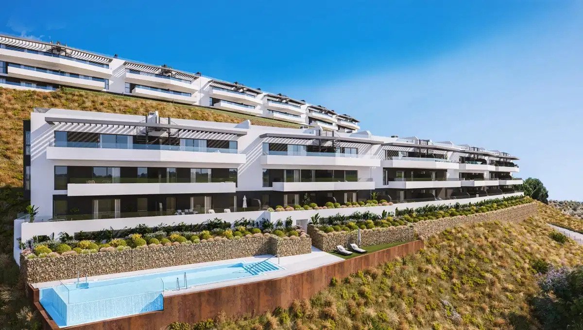 2-Bedroom, 2-Bathroom Ground Floor Apartment with Panoramic Sea Views in Rincón de la Victoria