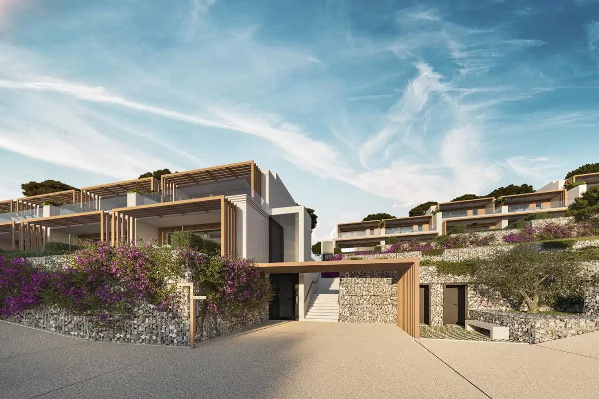 3-Bedroom, 2-Bathroom Townhouse with Sea and Golf Views in El Chaparral