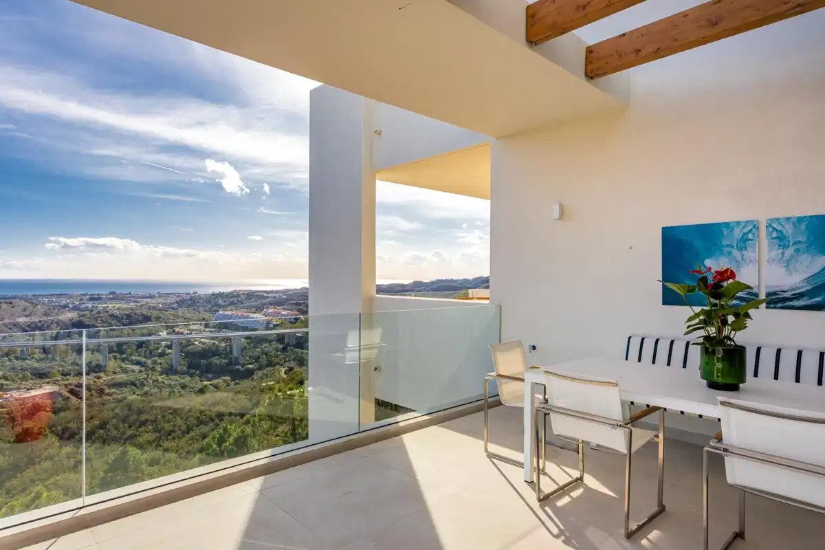 2-Bedroom, 2-Bathroom Apartment in Prestigious Marbella Club Golf Resort