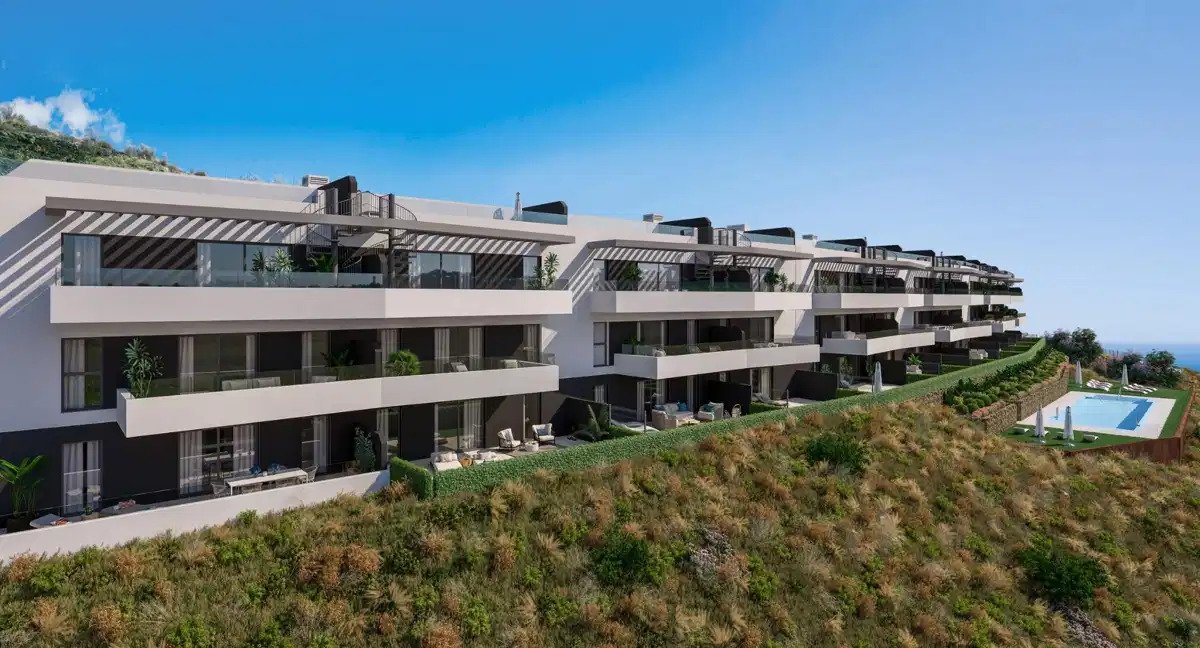 2-Bedroom, 2-Bathroom Ground Floor Apartment with Panoramic Sea Views in Rincón de la Victoria