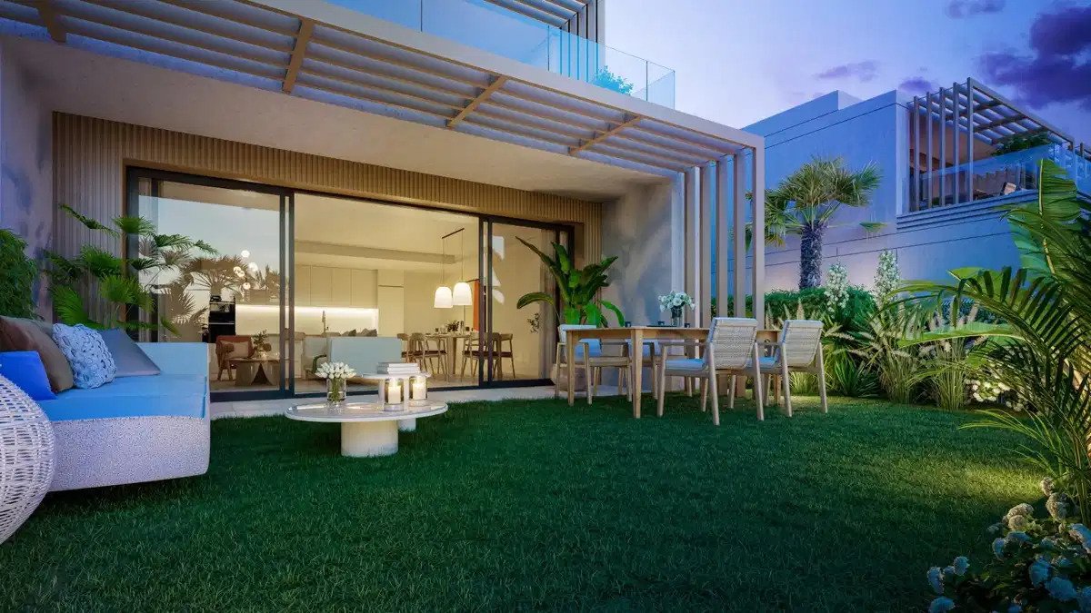 3-Bedroom, 2-Bathroom Townhouse with Sea and Golf Views in El Chaparral