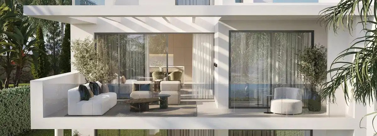 3-Bedroom, 2-Bathroom Apartment with Expansive Terraces and Underground Parking in Estepona